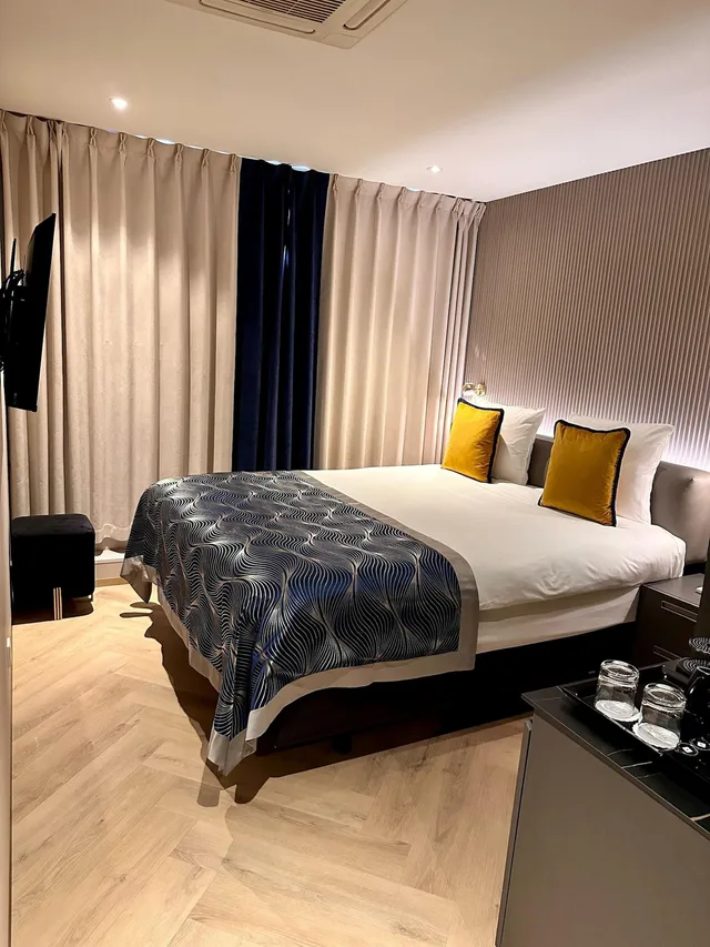 Semi Room, Basic, Basement, Double Bed، HAMPSHIRE BOUTIQUE HOTEL SEBASTIANS 3/5