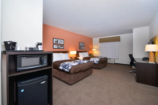 Upgrade, 2 King Beds، Sleep Inn Suites Austin Northeast 1/1
