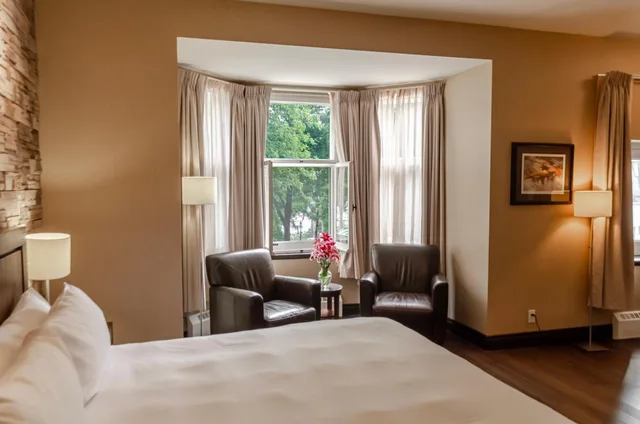 غرفة سوبيريور بسرير كينج، Chateau Bellevue Hotel 4/5