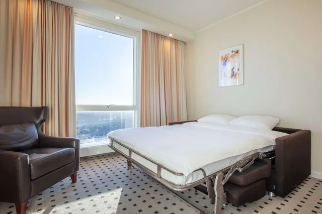 Family, Queen Bed, Radisson Blu Scandinavia Copenhagen 4/10