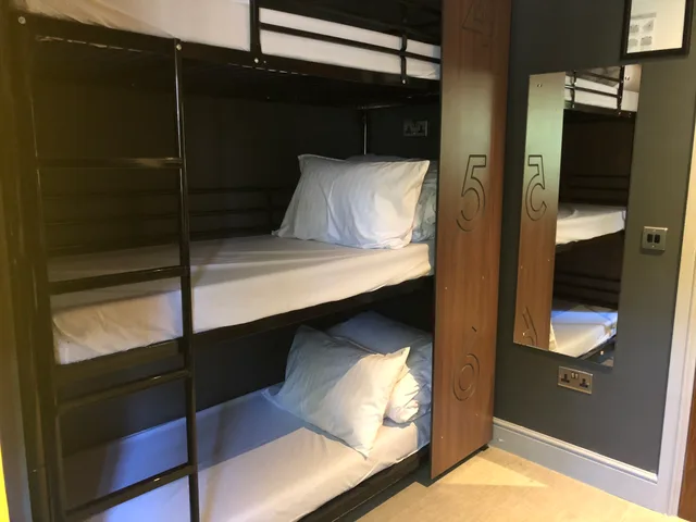 سكن مشترك مختلط بحمام مشترك، Publove the Steam Engine Hostel 1/3