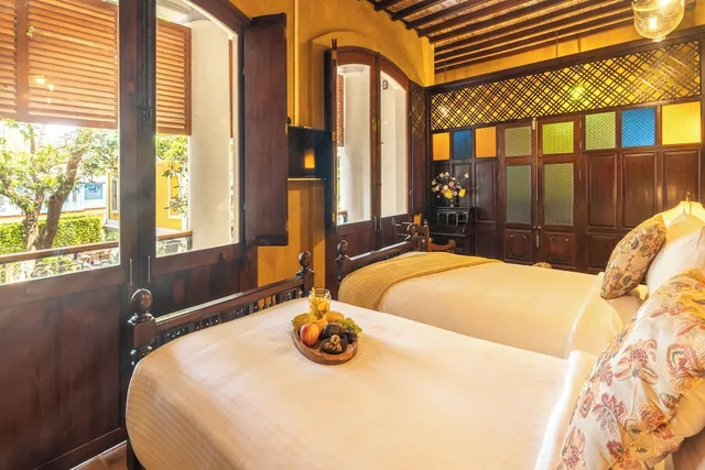 Deluxe, King Bed, Le Duplex 9/10