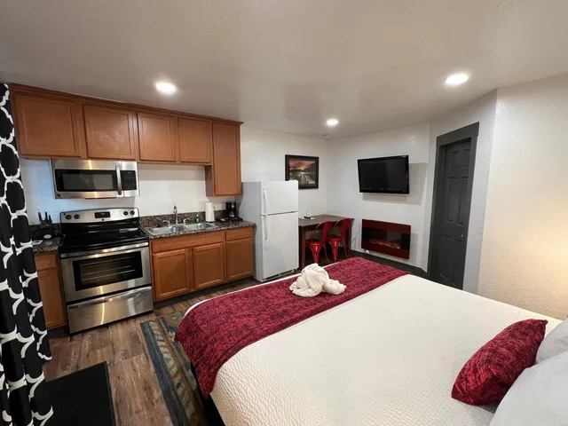 جناح سوبيريور بسرير كينج، Heavenly Inn Lake Tahoe 1/8