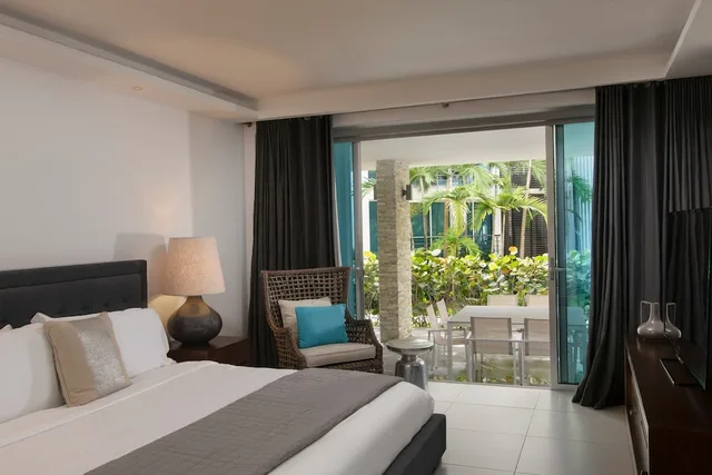 جناح بسرير كينج بإطلالة على الحديقة بشرفة بغرفة نوم واحدة، The Ocean Club, a Luxury Collection Resort, Costa Norte 1/5