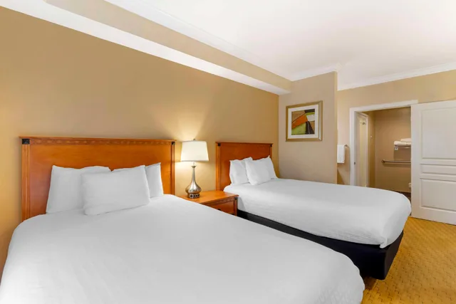 غرفة بسرير مزدوج لذوي الإعاقة، Best Western Plus Kingsland 2/7