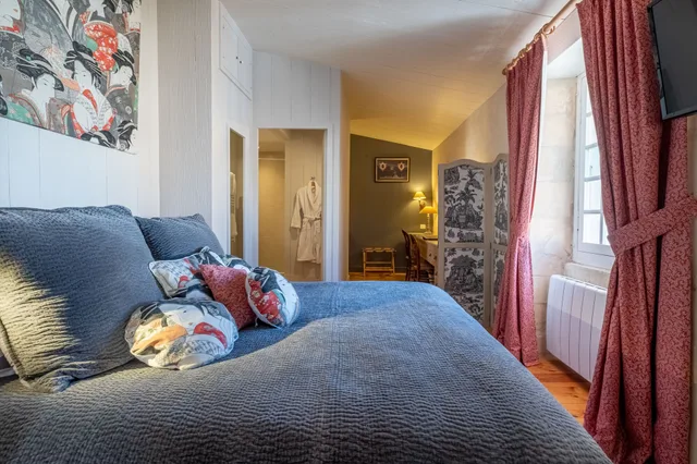 غرفة كومفورت بسرير كوين، La Baronnie Hotel & Spa 10/10