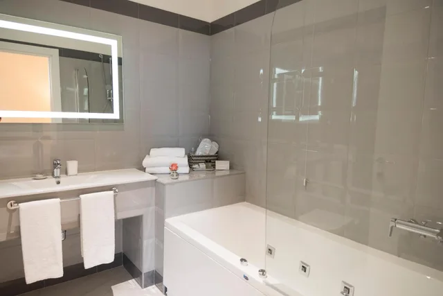 Superior, Double Bed, Hotel Altavilla 4/5