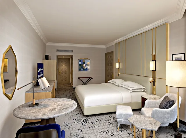 Premium, Twin Beds, Jeddah Hilton 3/5