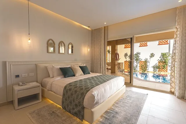 Pool, Suite, King Bed, Sunrise Sentido Mamlouk Palace 1/3