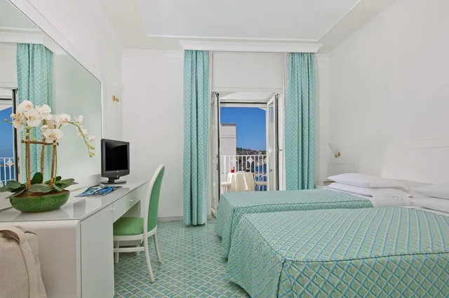 غرفة سوبيريور بسرير مزدوج، Grand Hotel Riviera 5/7