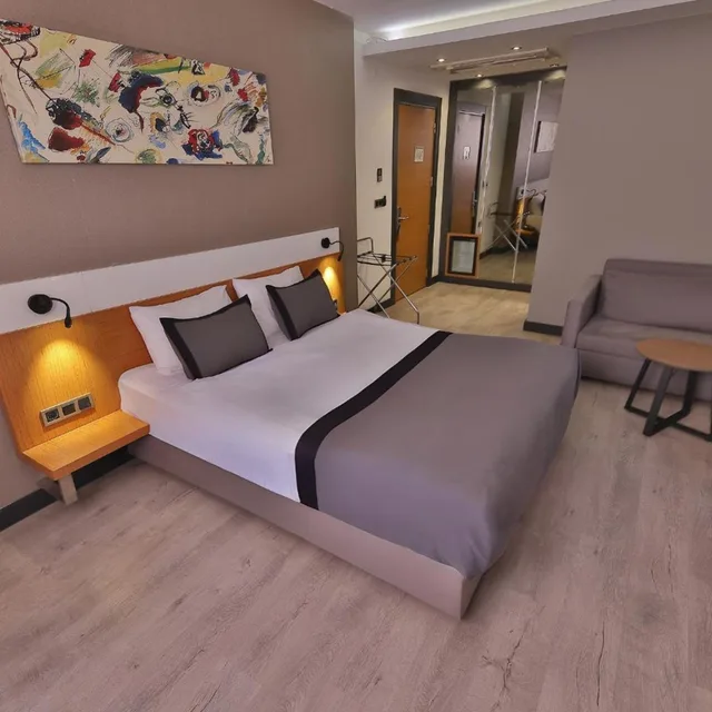 غرفة بسرير مزدوج بشرفة، Buca Residence Hotel 1/10