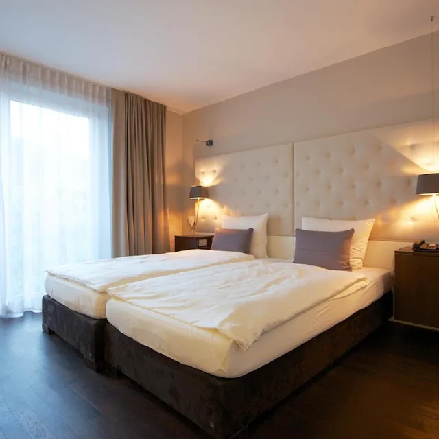 غرفة بريميوم ثلاثية بسرير فردي، Europa Style Hotel 2/8