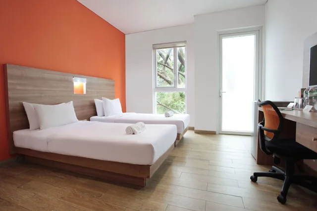 Smart, Queen Bed، LeGreen Suite Kuningan 3/3