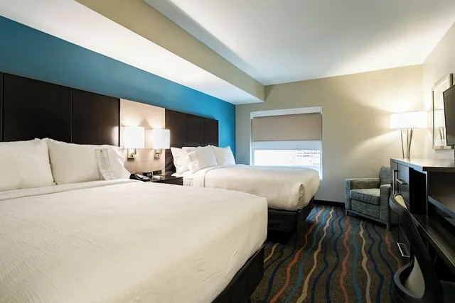 غرفة قياسية بسريرين كوين بإطلالة على المدينة، Holiday Inn Hotel & Suites CHATTANOOGA DOWNTOWN 1/5