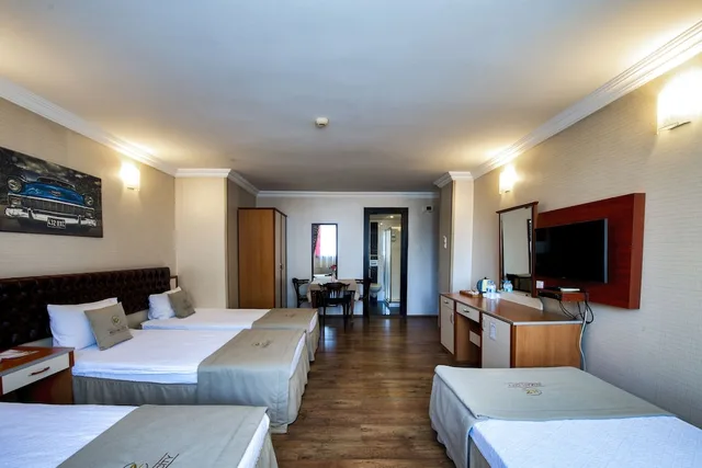 غرفة ثلاثية، Kozan City Hotel 2/6