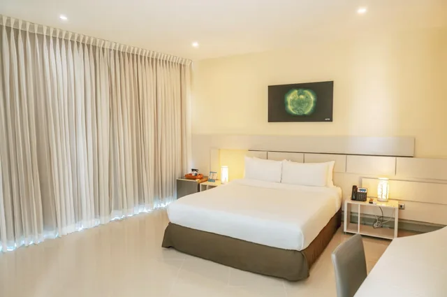 Standard, Hotel Florida Sinu 2/8