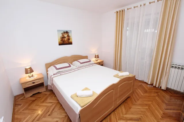 شقة بسريرين مزدوجين، APARTMENT DIVNA 4/10