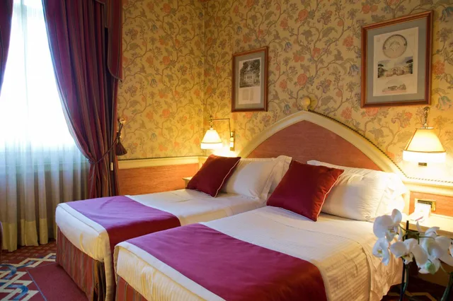 غرفة قياسية بسرير كينج، Hotel Milano Regency 2/3
