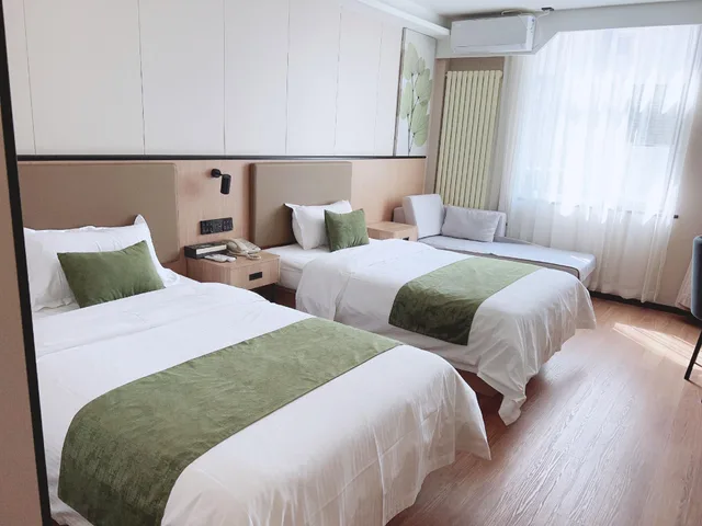غرفة ديلوكس بسريرين منفصلين، Greentree Inn Beijing Yanqing Gaota Rd Express Hotel 2/2