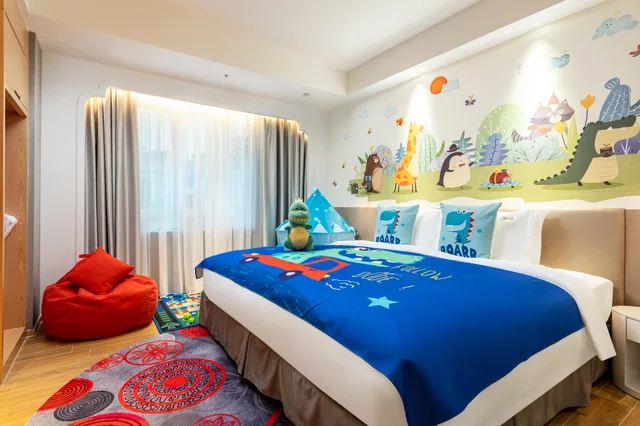 جناح بسرير كينج بغرفتي نوم، voco Guangzhou Shifu, an IHG Hotel 3/5