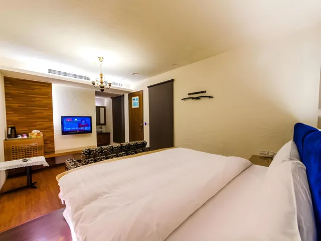 Superior, Double Bed, Meifon Hotel 1/2