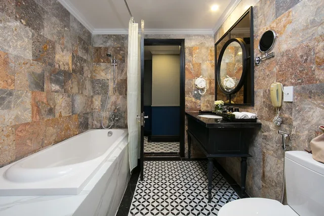 Suite, Double or Twin Bed, Pool View, Balcony, Golden Holiday Hoi An Hotel 10/10