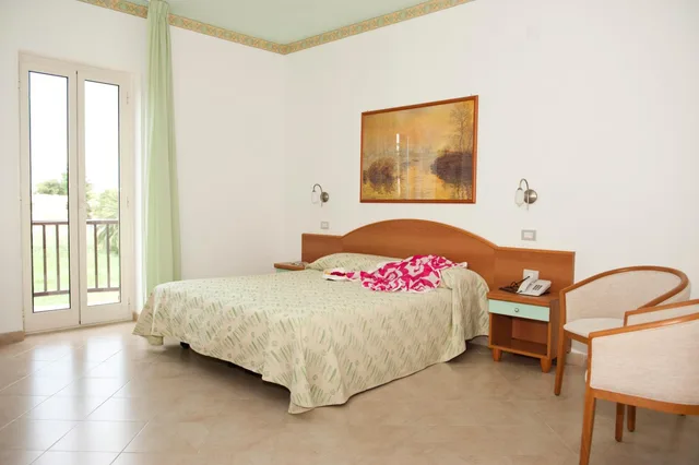 غرفة بسرير مزدوج بشرفة، Oasiclub Hotel 7/10
