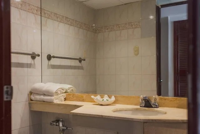غرفة بسرير كينج، Hotel Faranda Express Puerta Del Sol Barranquilla, A Member of Radisson Individuals 8/9