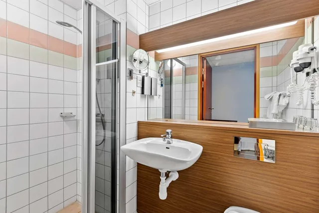 غرفة عائلية بسرير بطابقين مفردة بسريرين منفصلين، Best Western Hotel Statt Katrineholm 3/3