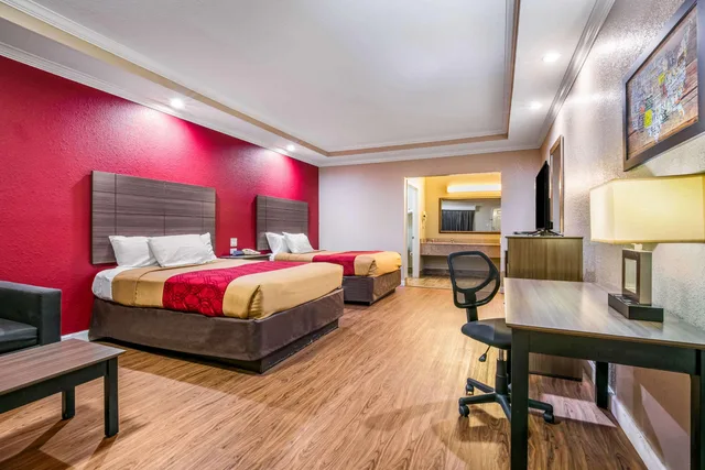غرفة بسريرين كوين للمدخنين، Econo Lodge Inn and Suites Horn Lake - Southhaven 1/1