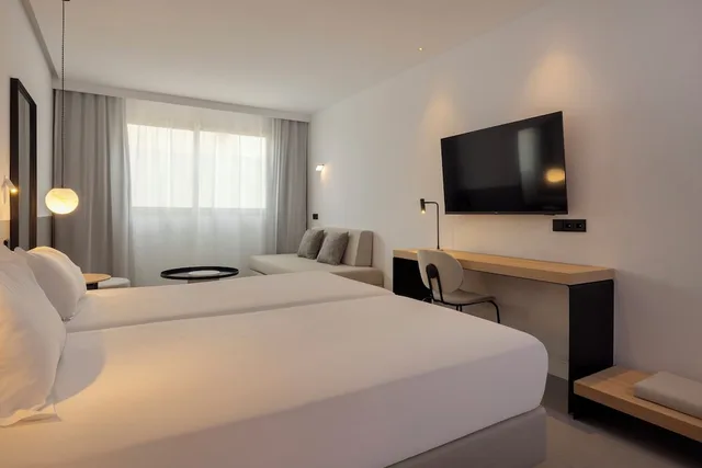 Comfort, 3 Beds, Hm Jaime Iii 2/7