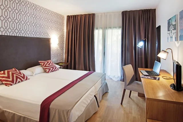 غرفة قياسية بسريرين منفصلين، Hotel Oromana 2/6