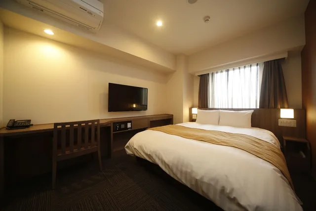 Moderate, Queen Bed، DORMY INN HONHACHINOHE 1/2