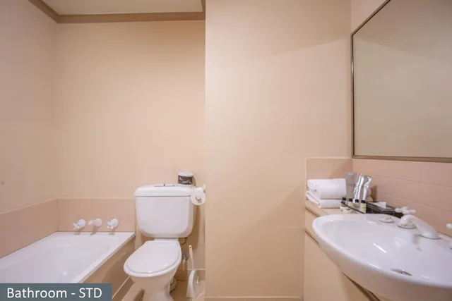 شقة اقتصادية بغرفة نوم واحدة، Carlton Clocktower Apartments 3/6