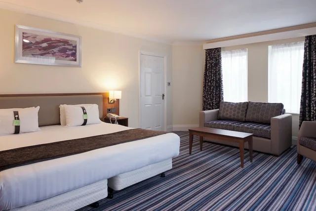 غرفة بريميوم بسرير كينج بإطلالة على الحديقة، Holiday Inn Norwich North Hotel 2/5