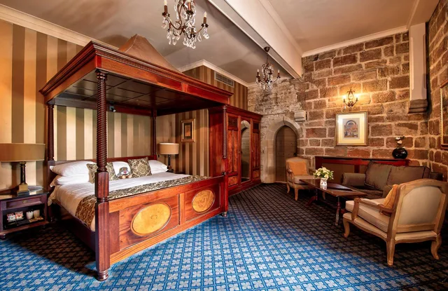 Cliffe, Suite, Langley Castle Hotel 1/2