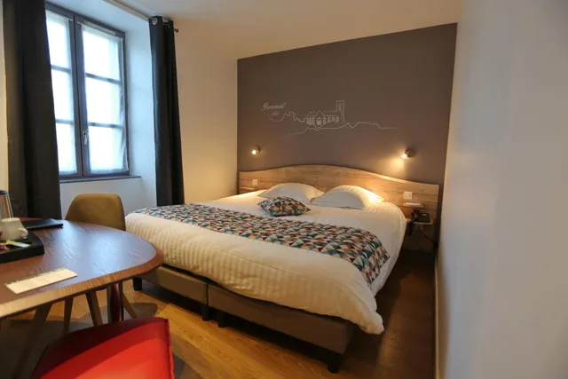غرفة بسرير كوين بإطلالة على النهر، Best Western Hotel Le Pont D'or 2/8