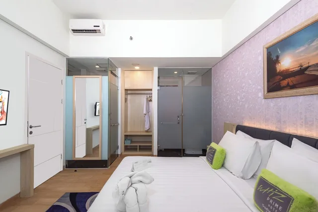 جناح بسرير كوين، Whiz Hotel Sudirman Cilacap 2/6
