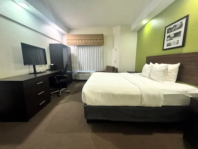 جناح بسرير كينج بغرفة نوم واحدة لذوي الإعاقة، Travelodge by Wyndham Flowood 3/10