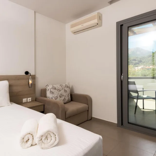 غرفة قياسية بسرير مزدوج أو سريرين منفصلين بإطلالة على الجبل، Princess Golden Beach Hotel 7/7