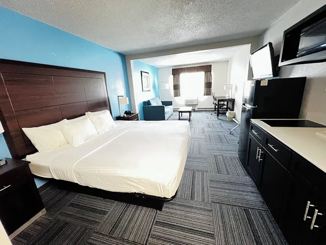 جناح استوديو بسرير كينج، Baymont By Wyndham Marinette 3/10