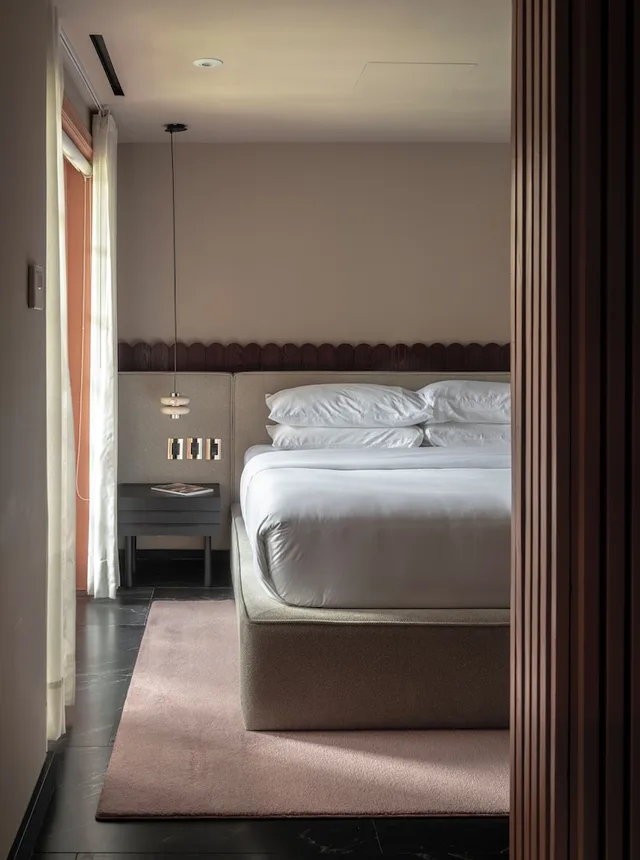 غرفة بسرير كينج بشرفة، Ignacia Guest House 1/5
