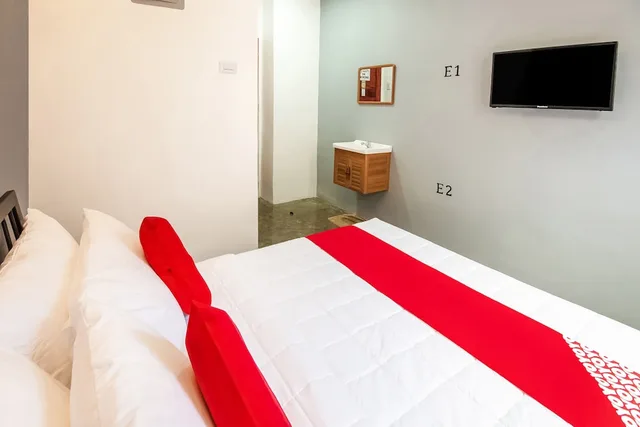 غرفة ديلوكس بسرير مزدوج، OYO 495 The Pocket Hotel 1/4