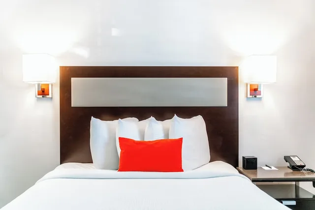 غرفة بسرير كوين بغرفة نوم واحدة، Inn at 50 - Long Beach Convention Center 5/7