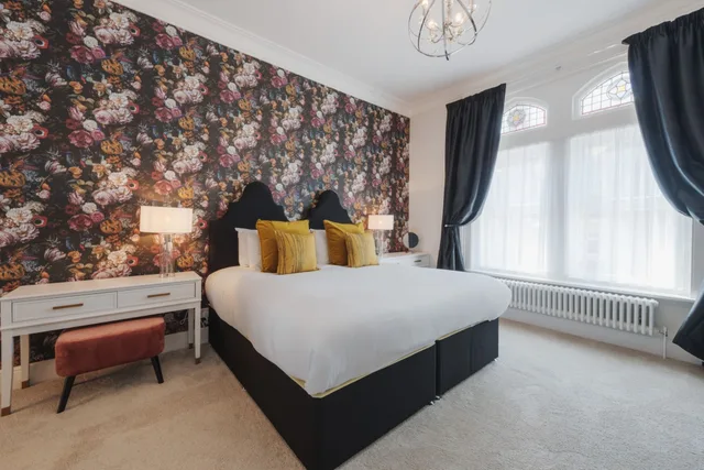 غرفة تنفيذية بسريرين منفصلين، Somerset House Boutique Hotel 1/4