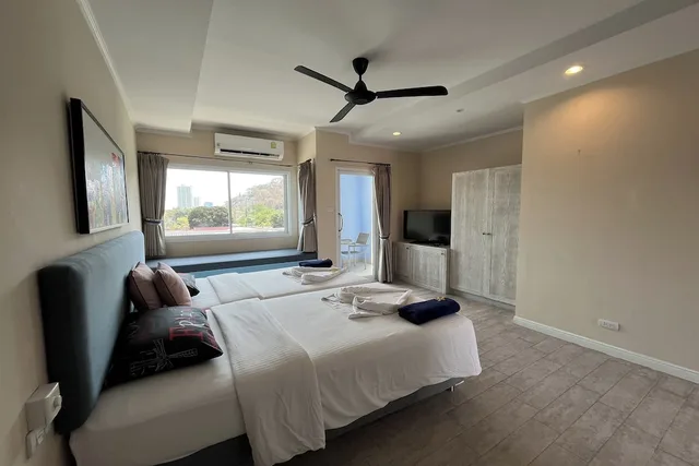 استوديو ديلوكس بسريرين منفصلين مع أريكة، Surf and Sand Resort 3/10
