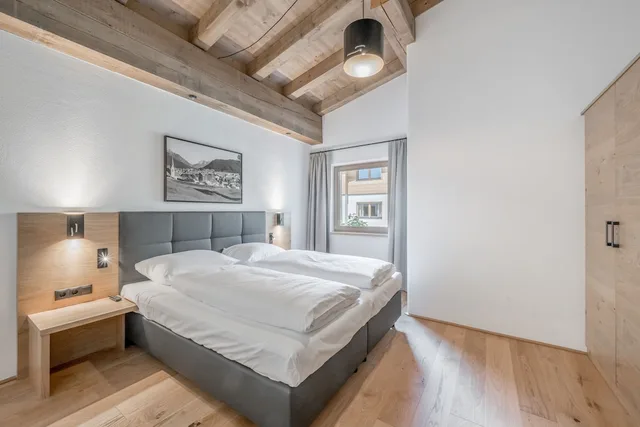 Premium, Apartment, 1 Single and 2 Queen Beds، Hotel Alpina 1/2