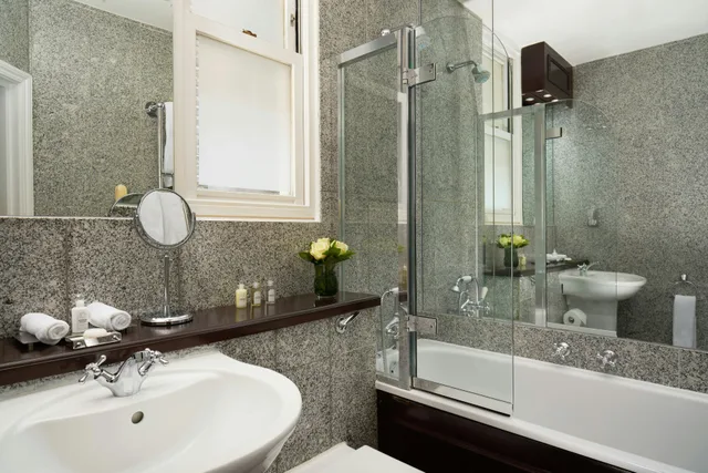 Cozy, Double Bed, The Pelham London- Starhotels Collezione 3/3