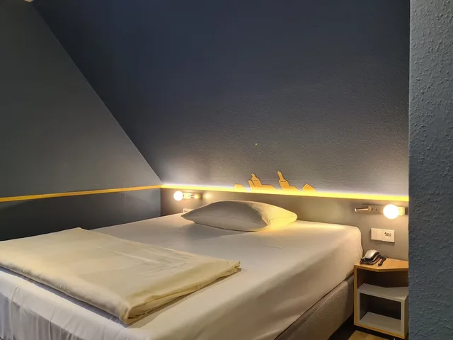 غرفة مفردة بسرير مزدوج في الملحق، Stadthotel Engel 5/10
