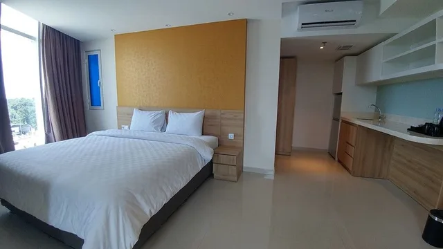 غرفة ديلوكس للمدخنين، Wing Hotel Kualanamu 1/3